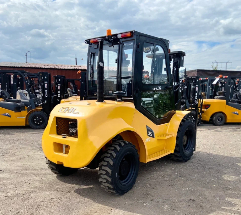 Внедорожный дизельный вилочный погрузчик CHL CPCD35 4WD