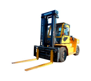 Дизельный вилочный погрузчик Komatsu FD100-8